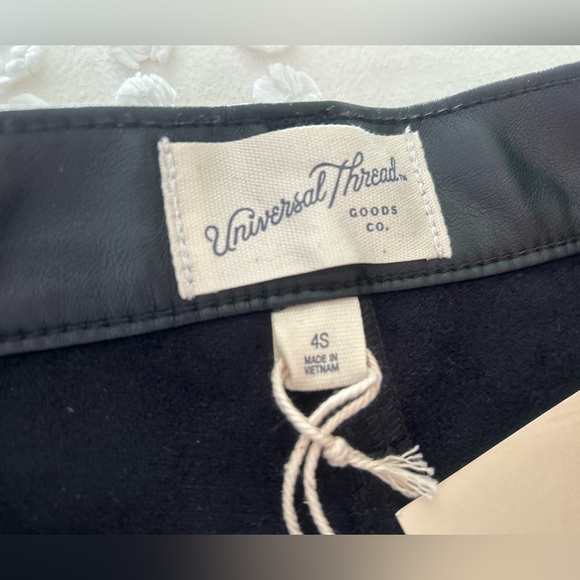 Universal Thread Leather Like Pants Brand New With Tag Size 4S - Picture 5 of 15